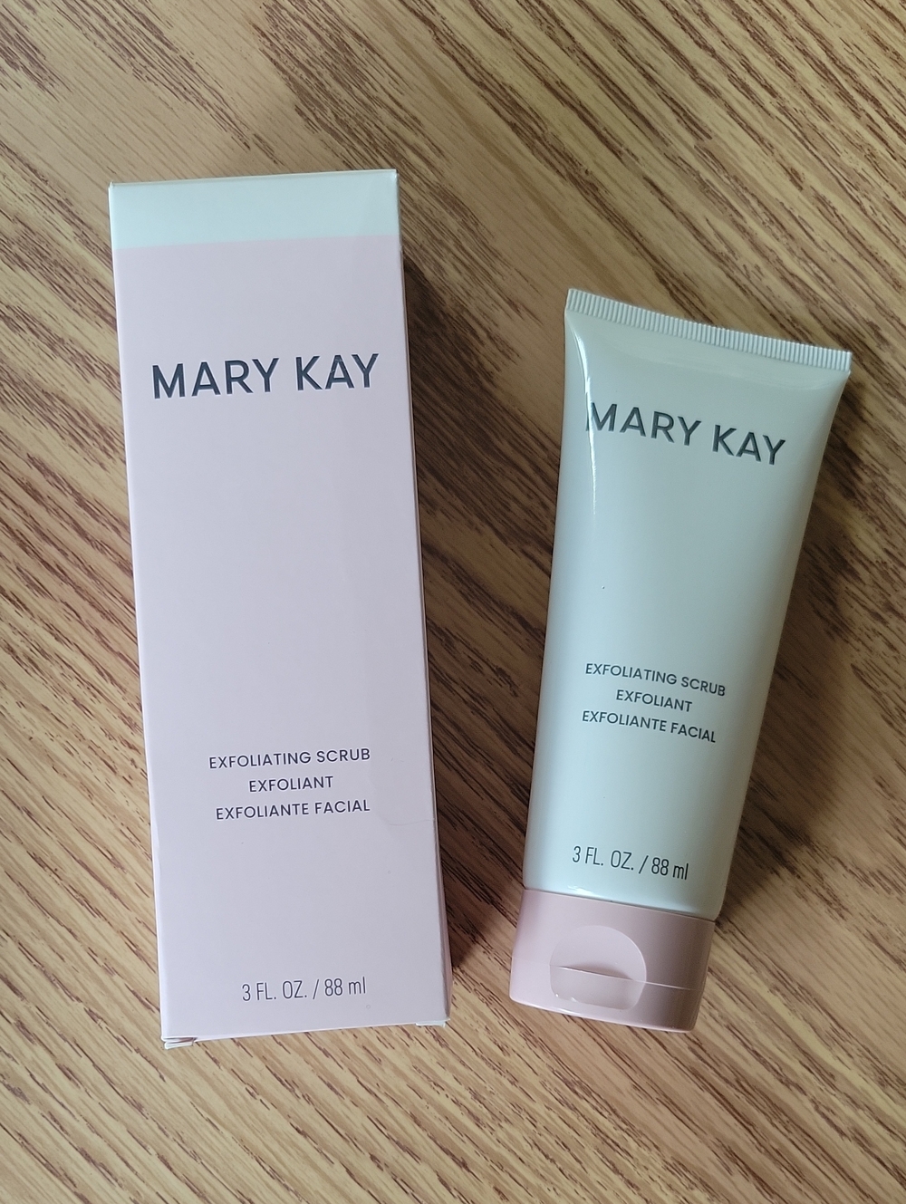MaryKay Exfoliating Scrub 3 Fl Oz